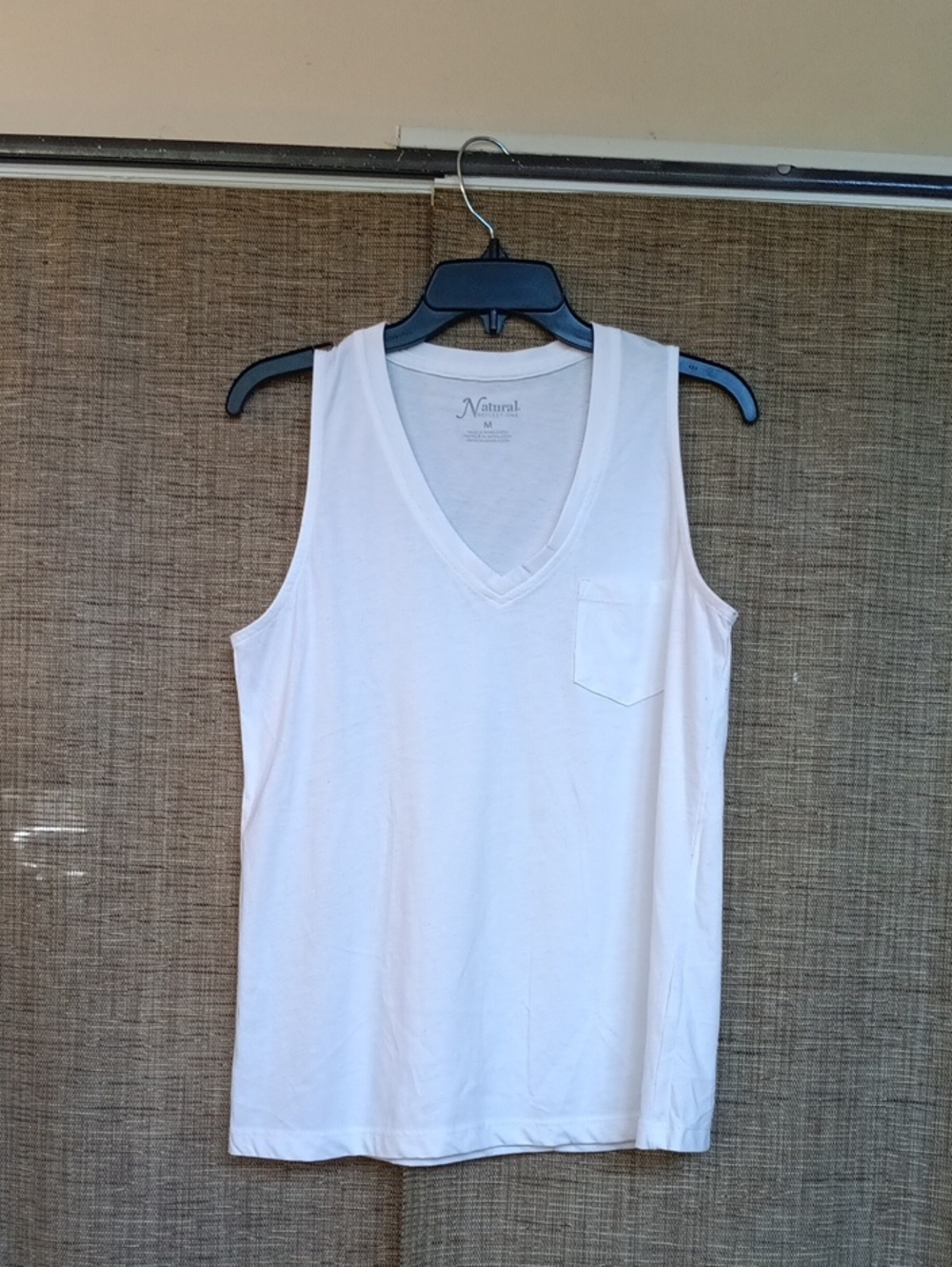 Natural Reflections White V-Neck Sleeveless Tank with Pocket